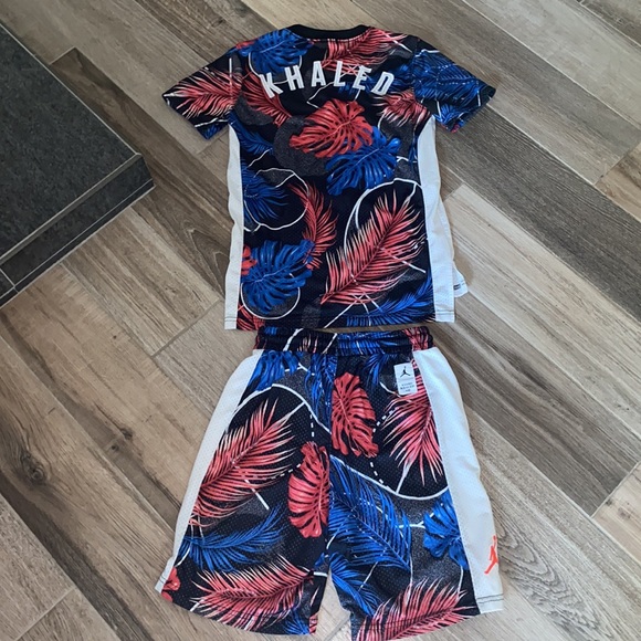 Jordan/Khaled Nike Boys Sz M Excellent! - Picture 4 of 6